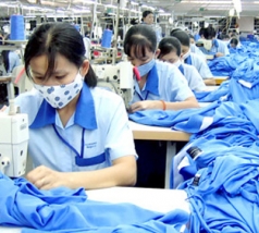 Dệt may TPHCM tự làm từ A-Z để bán sản phẩm